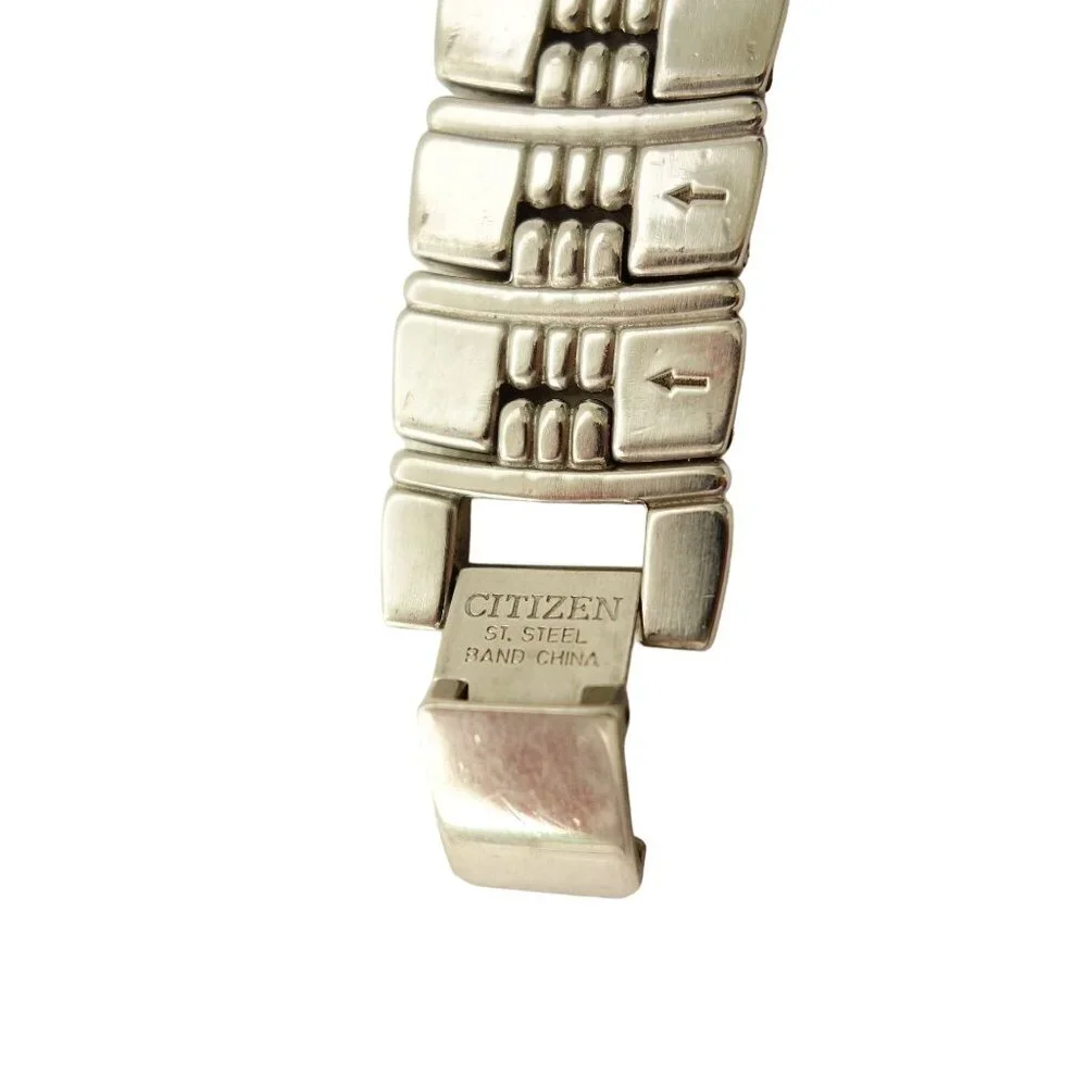Citizen Eco-Drive Women's Stainless Steel Watch Water Resistant Works Great‎